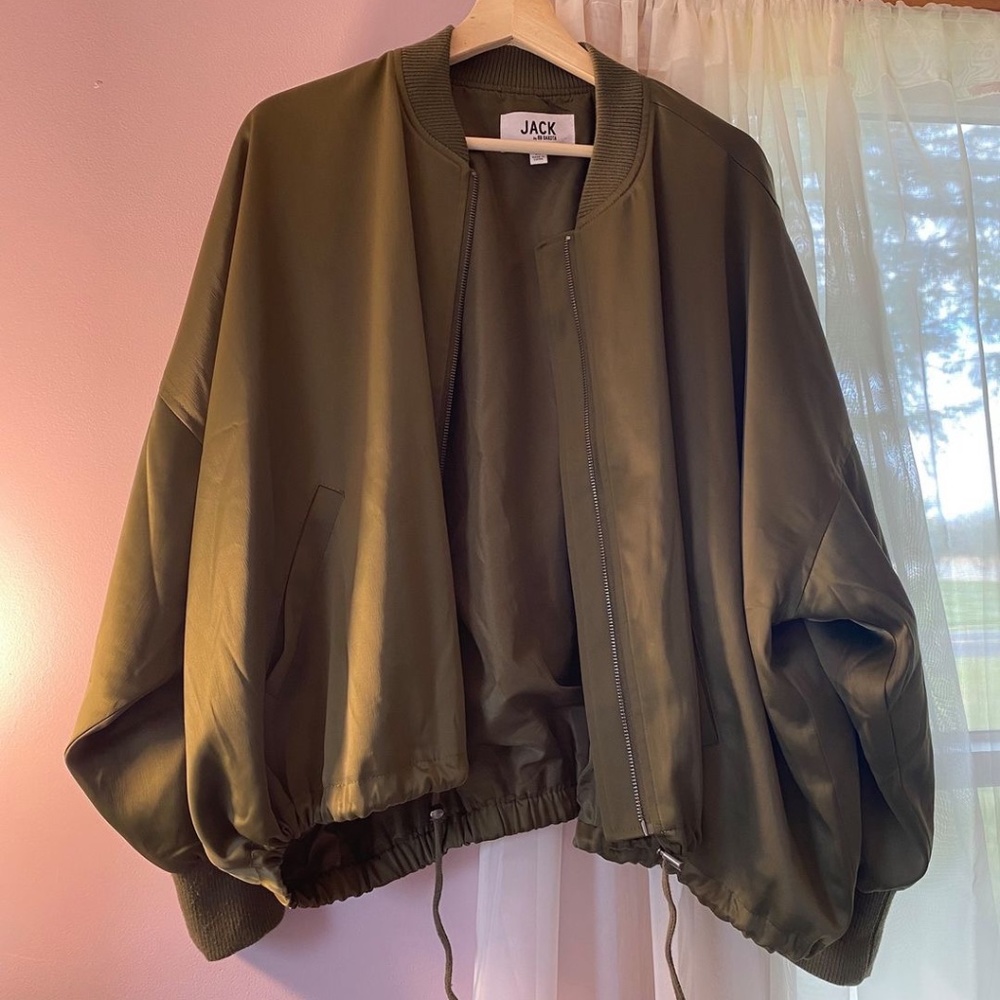 Jack by BB Dakota Satin Olive Bomber Jacket (M)